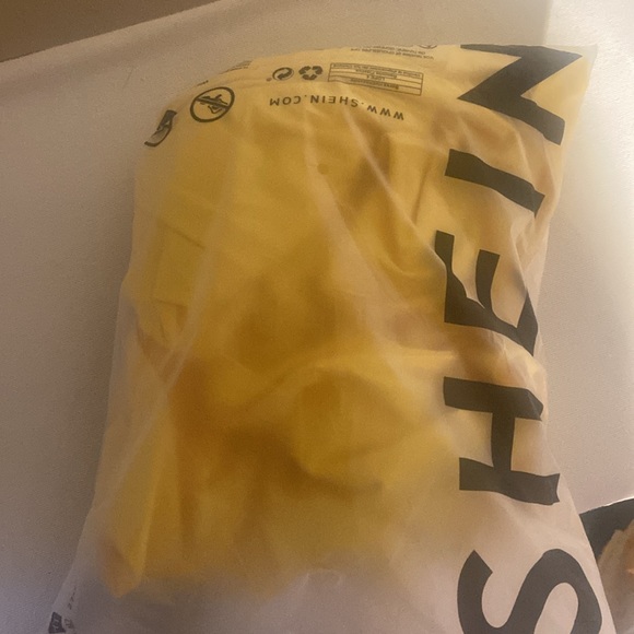 NWOT Women Yellow Maxi Dress - Picture 7 of 7